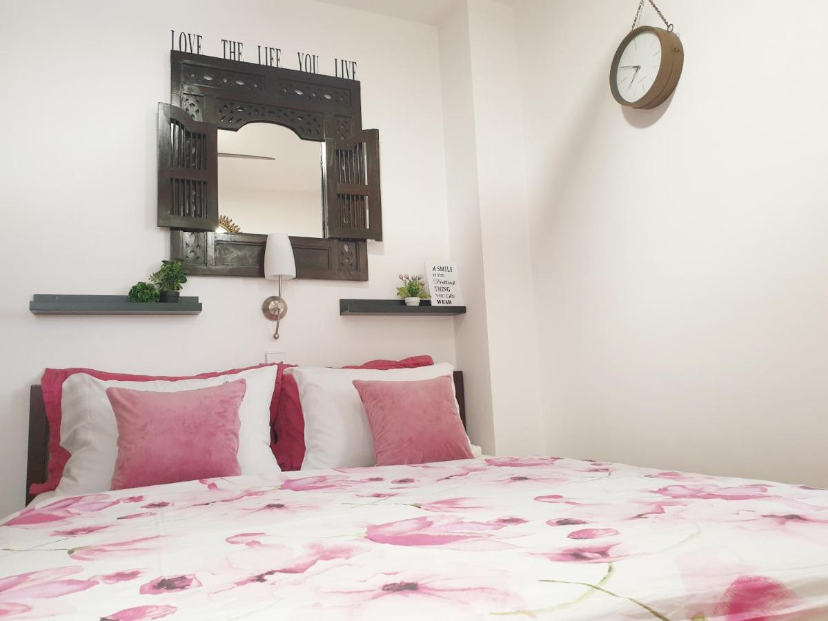 Apartments Sandra In The Historical Center Of The City Supetar Extérieur photo