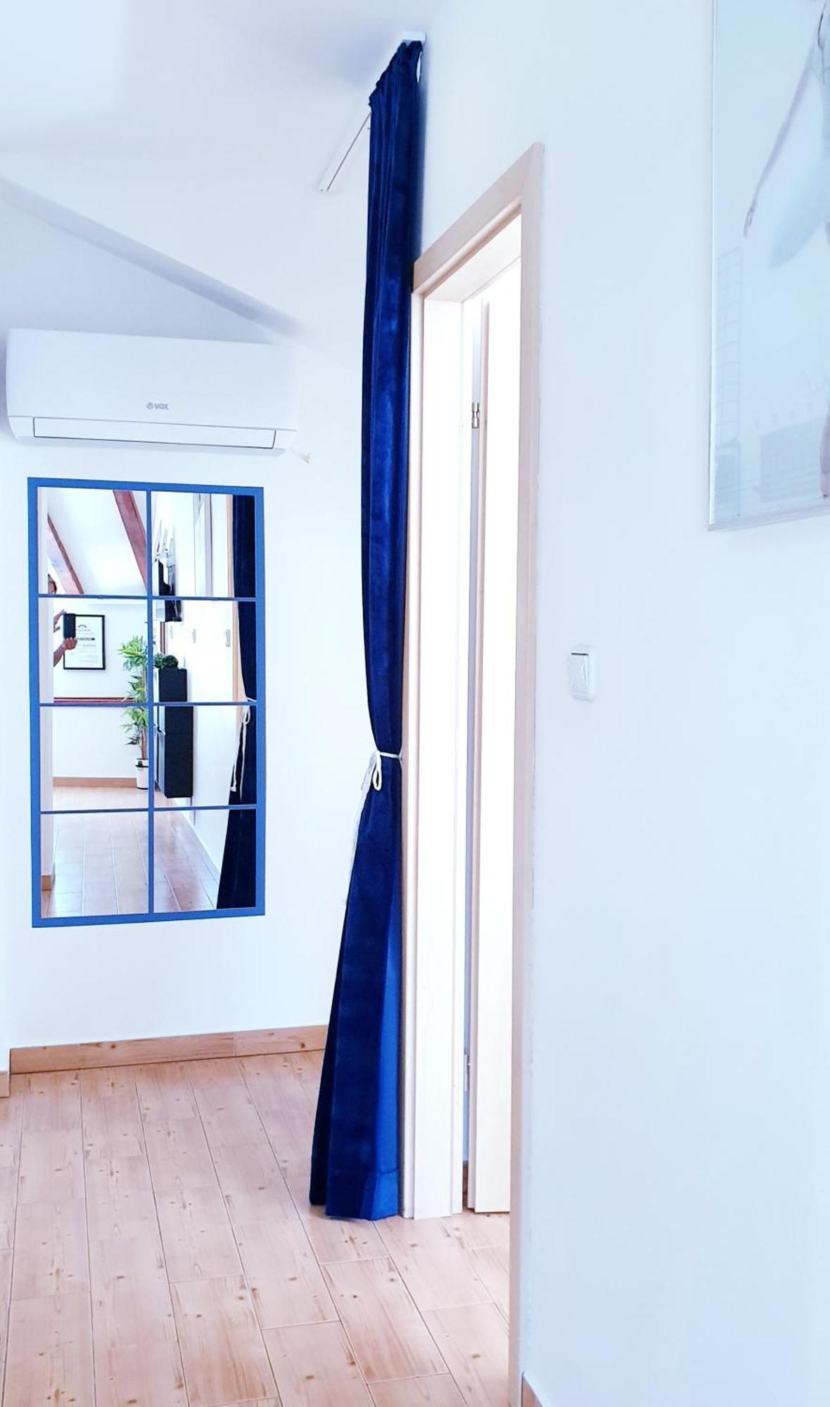 Apartments Sandra In The Historical Center Of The City Supetar Extérieur photo