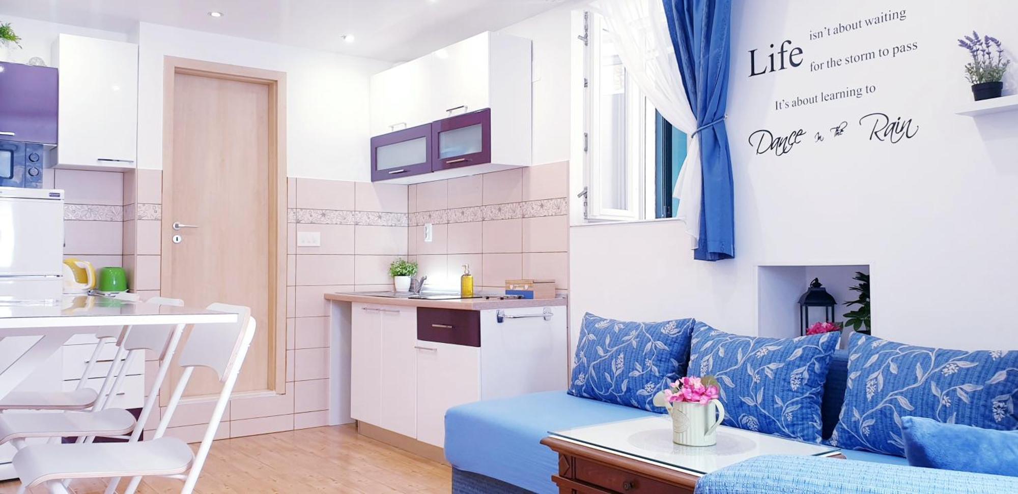 Apartments Sandra In The Historical Center Of The City Supetar Extérieur photo